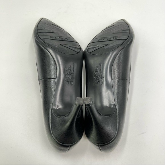 7N 7 N NARROW LifeStride Womens Sevyn Black Faux Leather Point Toe Pumps Heels - Picture 10 of 15